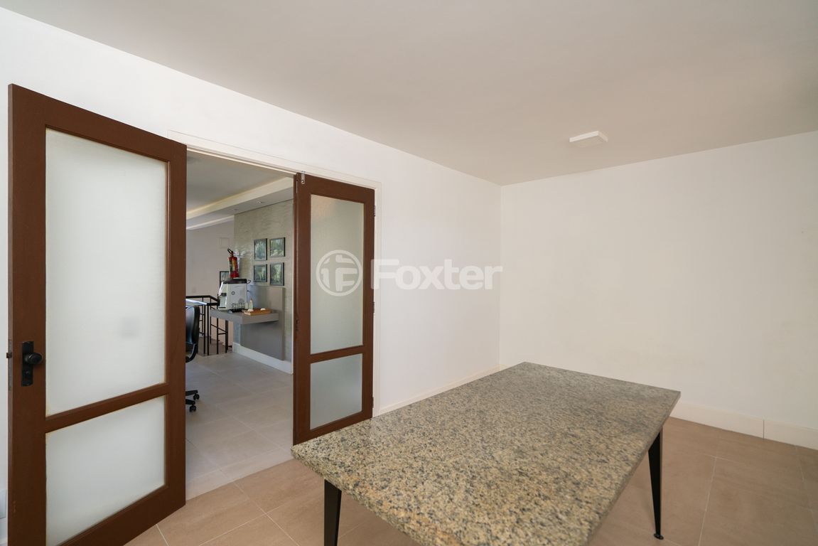 casa sobrado para comprar em Dea Coufal, 467 - foto 14