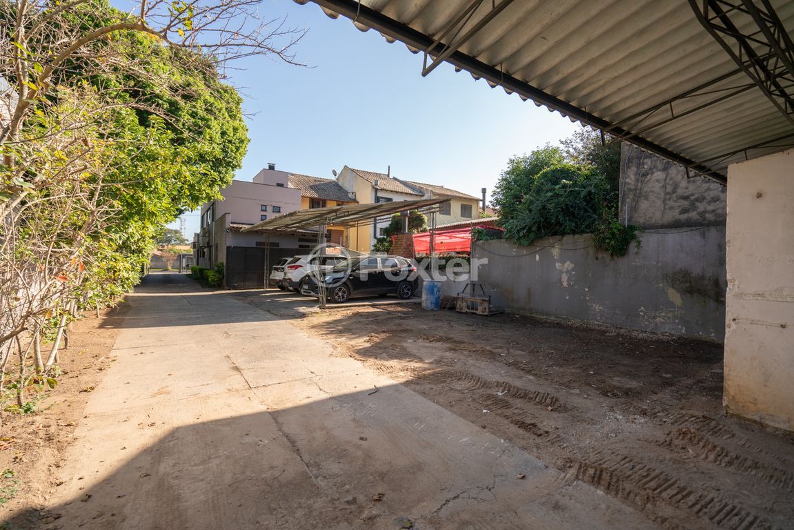 casa sobrado para comprar em Dea Coufal, 467 - foto 15