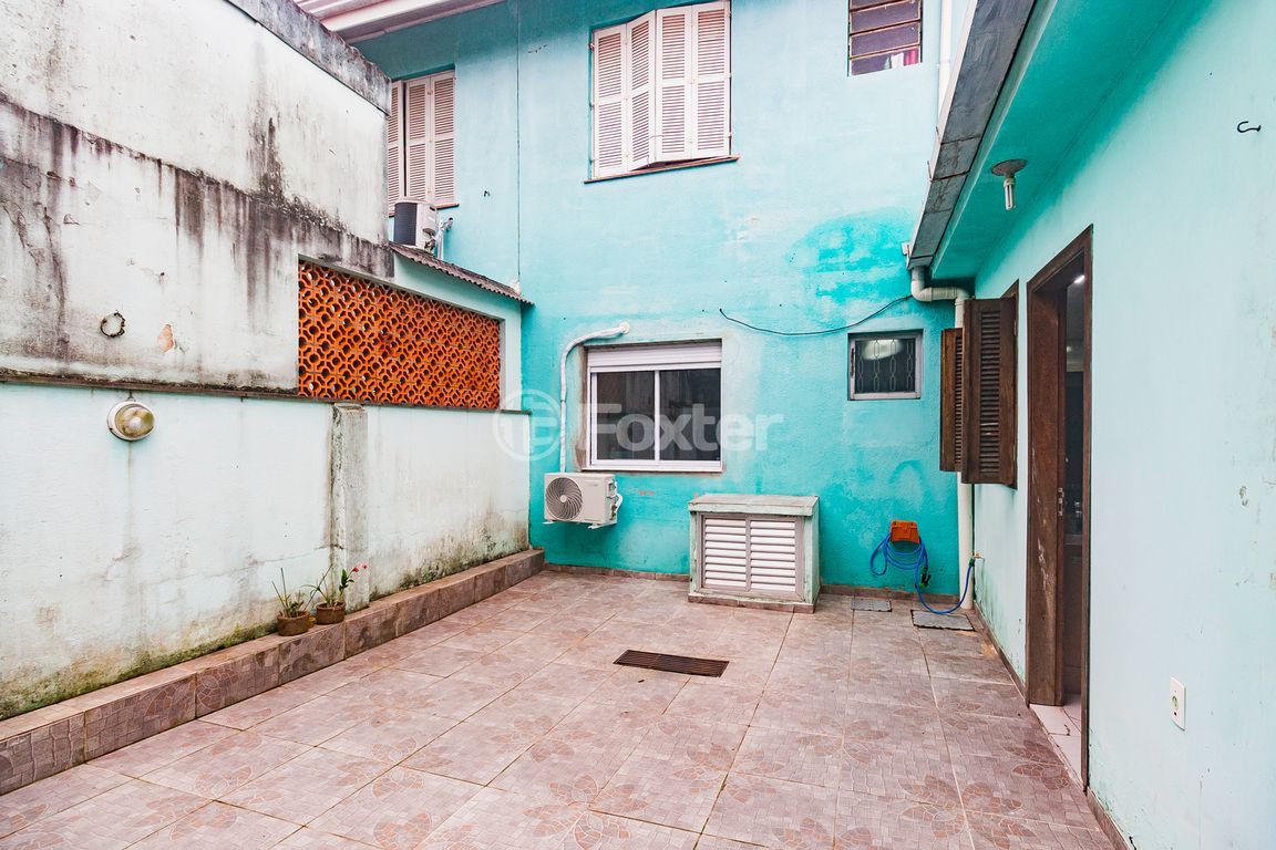casa sobrado para comprar em Cláudio Manoel da Costa, 23 - foto 17