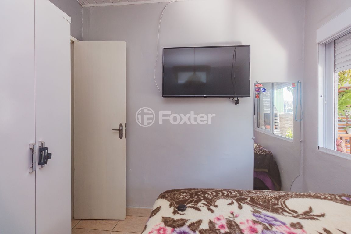 casa sobrado para comprar em Walter Jobim, 230 - foto 13