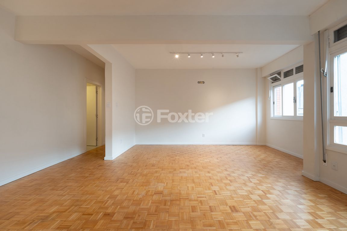 Apartamento para comprar em Sarmento Leite, 262 - foto 4