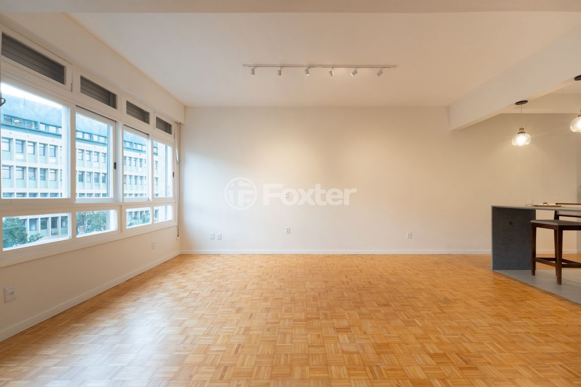 Apartamento para comprar em Sarmento Leite, 262 - foto 9