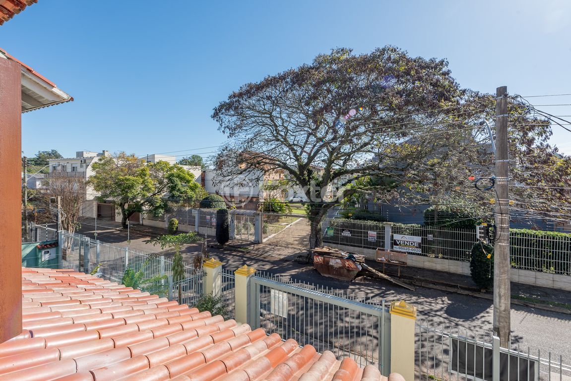 casa sobrado para comprar em Elízio Abate Crivella, 385 - foto 19