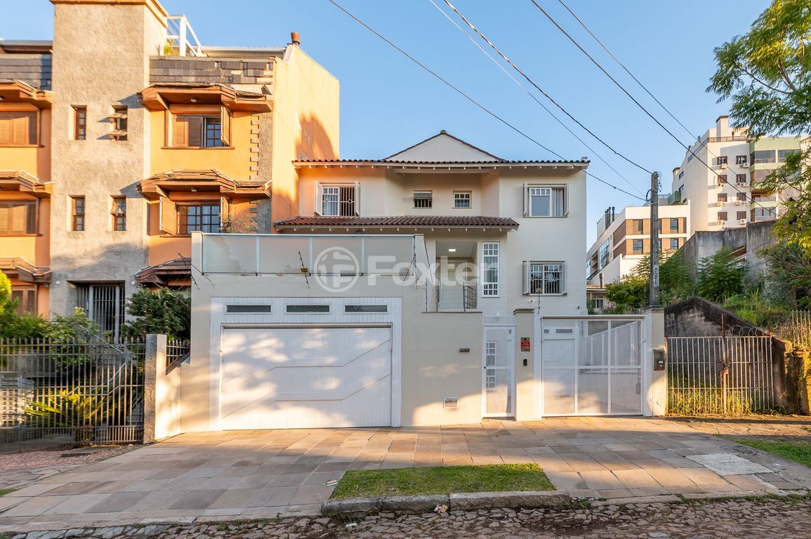 casa sobrado para comprar em Chácara das Pedras, Porto Alegre - foto 1