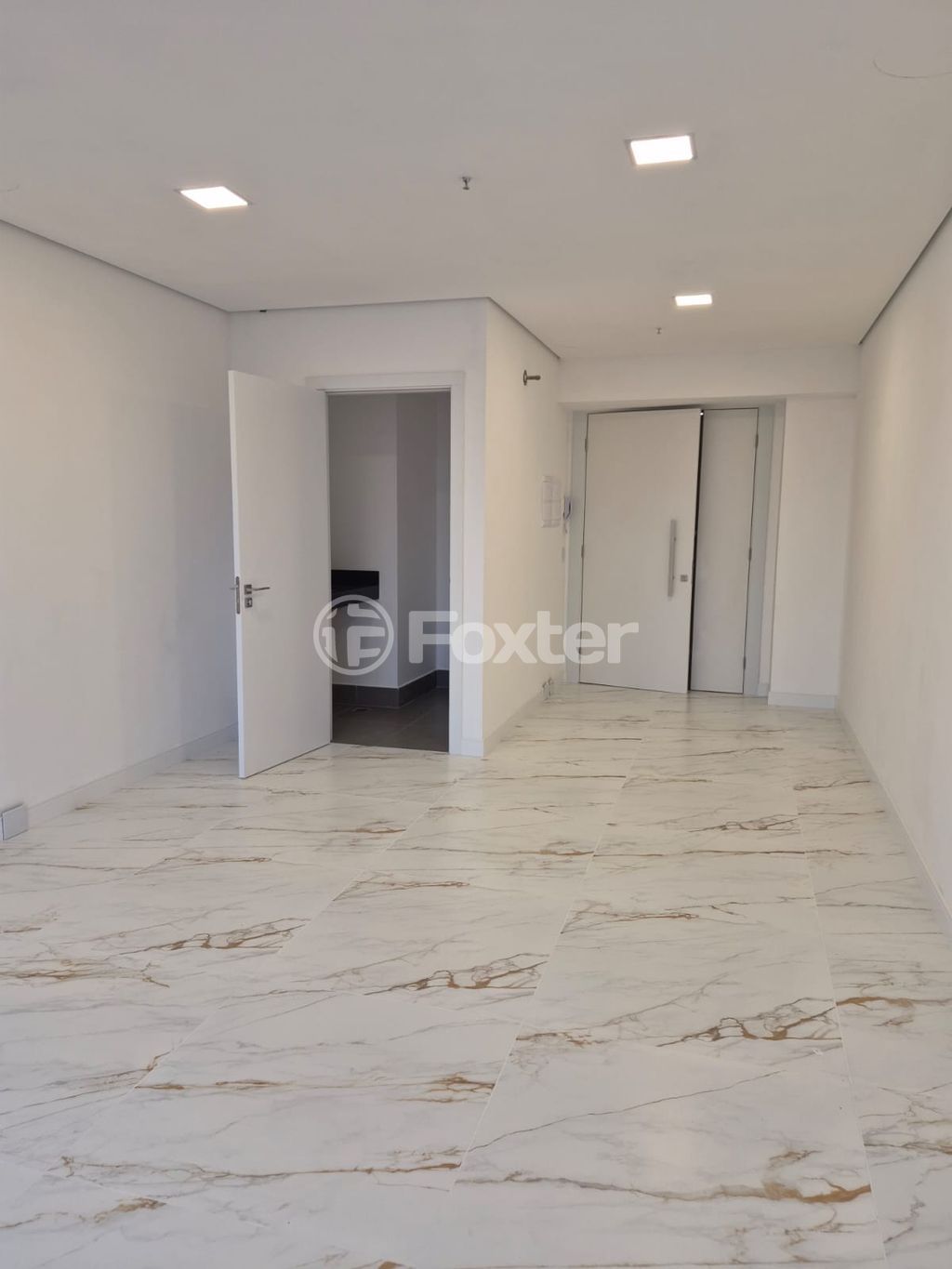 consultorio sala conjunto para comprar em Padre Cacique, 2703 - foto 4