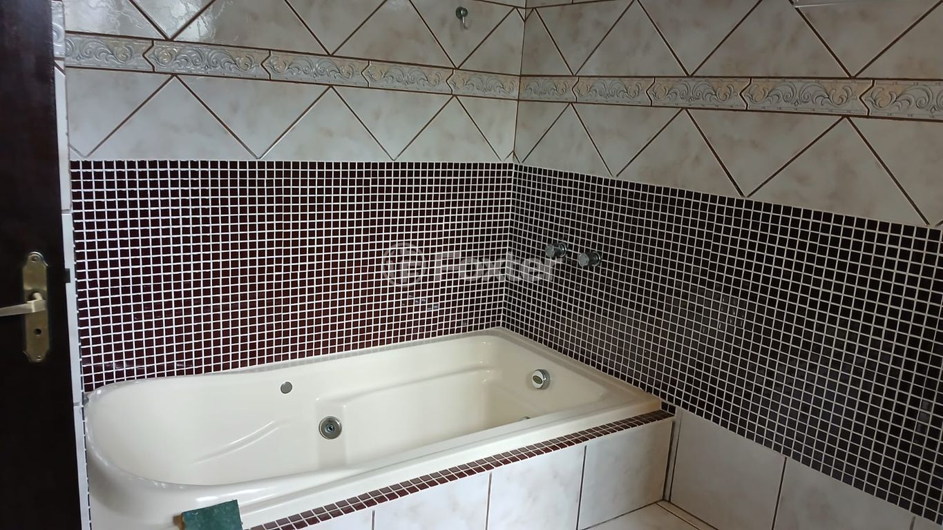 casa sobrado para comprar em Oscar Silva da Silva, 111 - foto 10