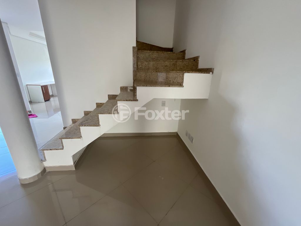 casa sobrado para comprar em Madre Celina Maria Azambuja, 164 - foto 4