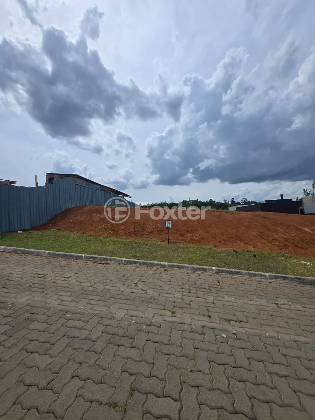 terreno lote condominio para comprar em Cocão, Viamão - foto 1