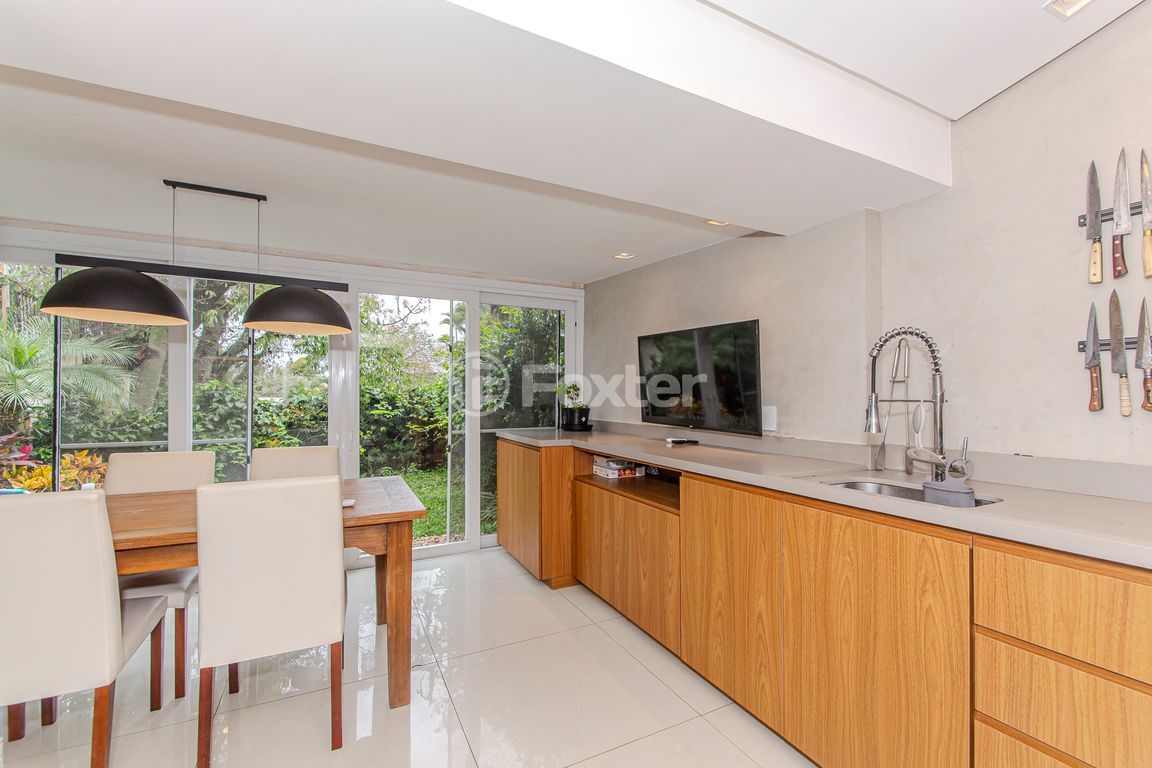 casa sobrado para comprar em Coronel Marcos, 500 - foto 4