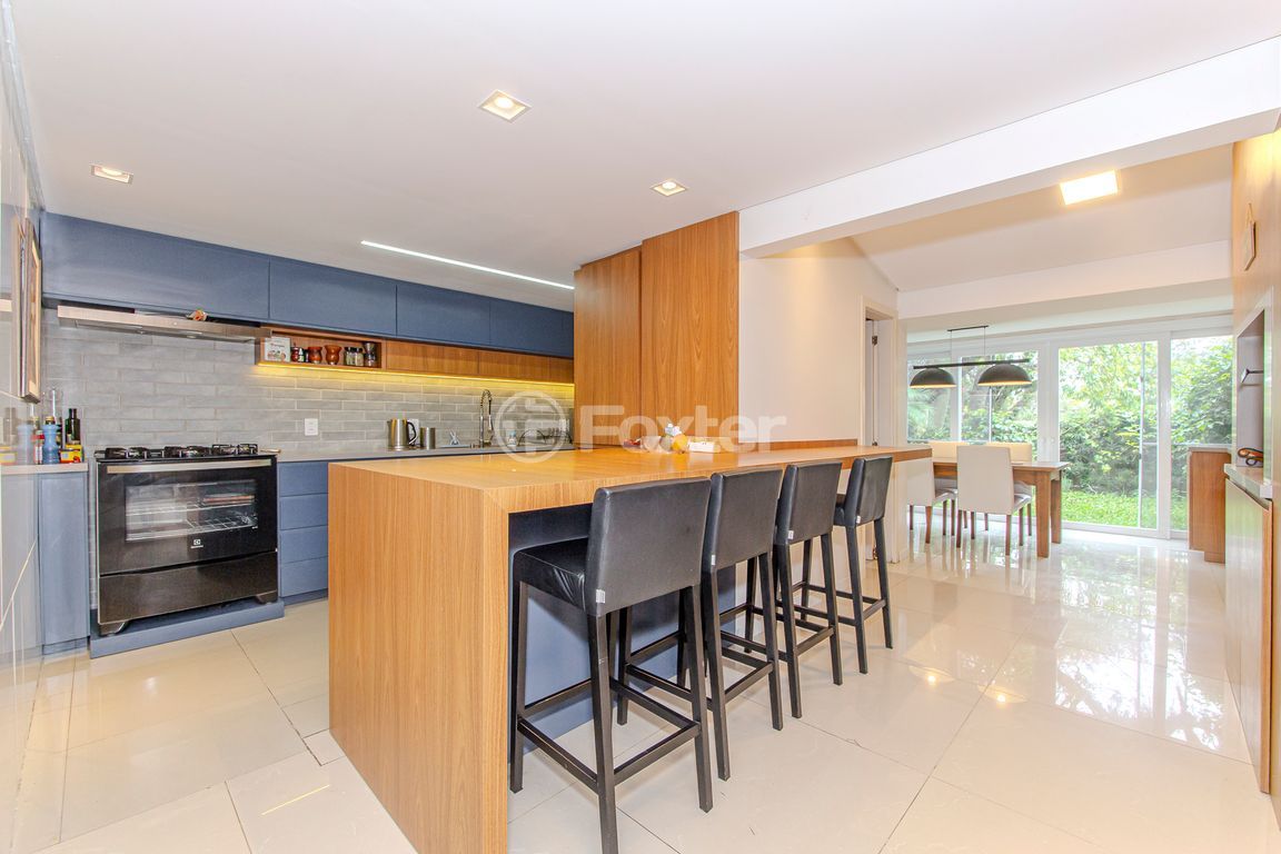 casa sobrado para comprar em Pedra Redonda, Porto Alegre - foto 1