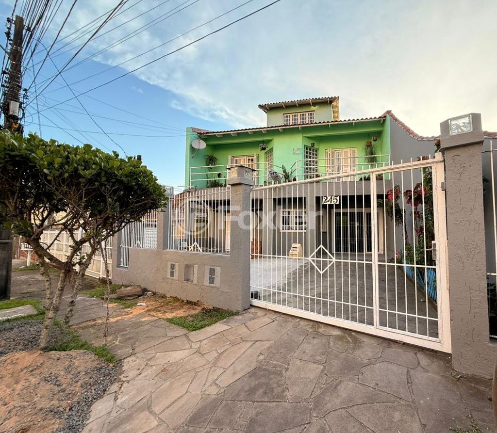 casa sobrado para comprar em Mato Grande, Canoas - foto 1