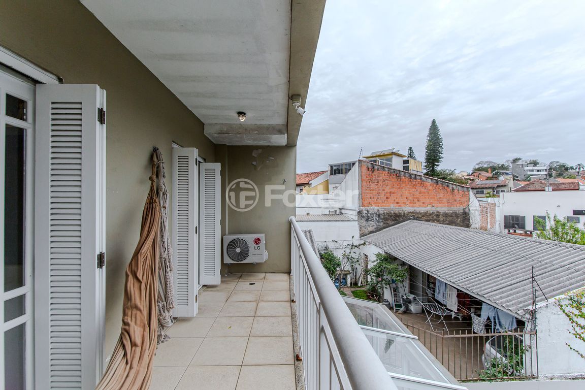 casa sobrado para comprar em Comendador Creidy, 330 - foto 32
