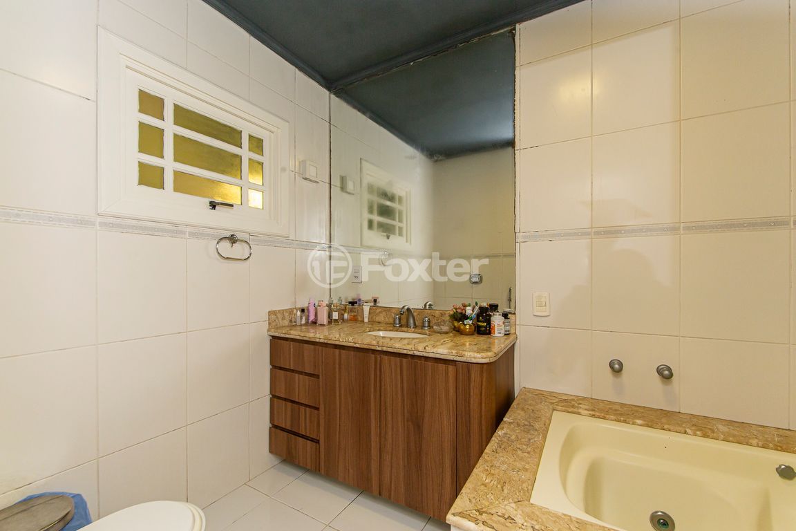 casa sobrado para comprar em Comendador Creidy, 330 - foto 22