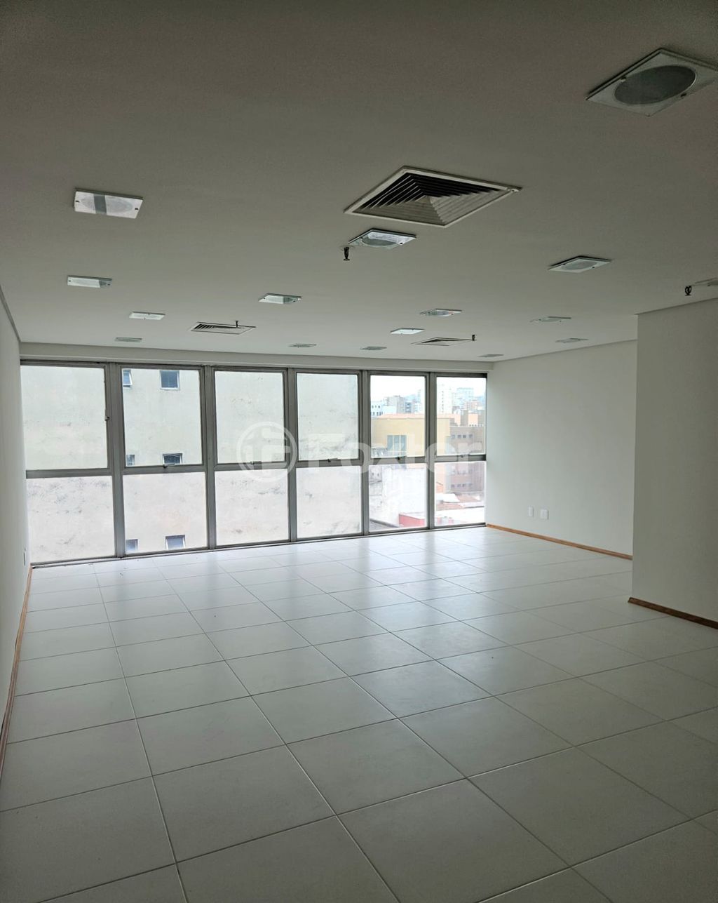 consultorio sala conjunto para comprar em Chaves Barcellos, 27 - foto 1