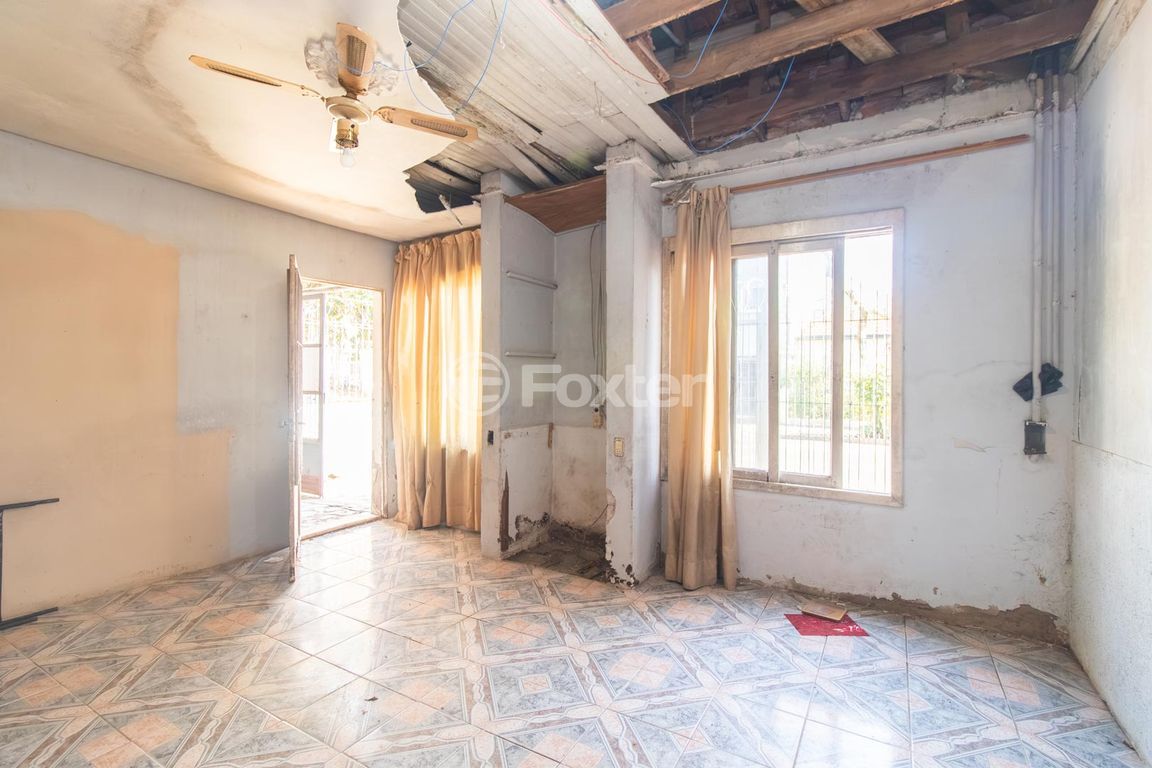 casa sobrado para comprar em Coronel Jaime da Costa Pereira, 363 - foto 4