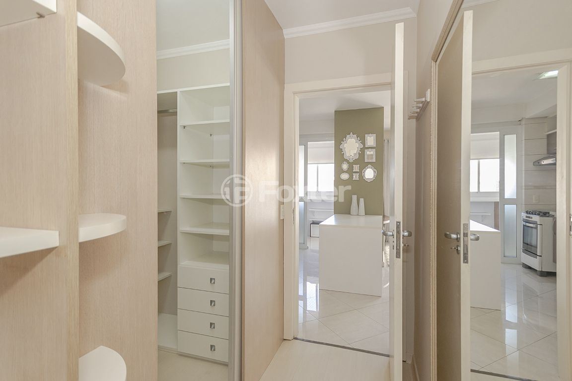 Apartamento para comprar em Carlos Trein Filho, 570 - foto 15