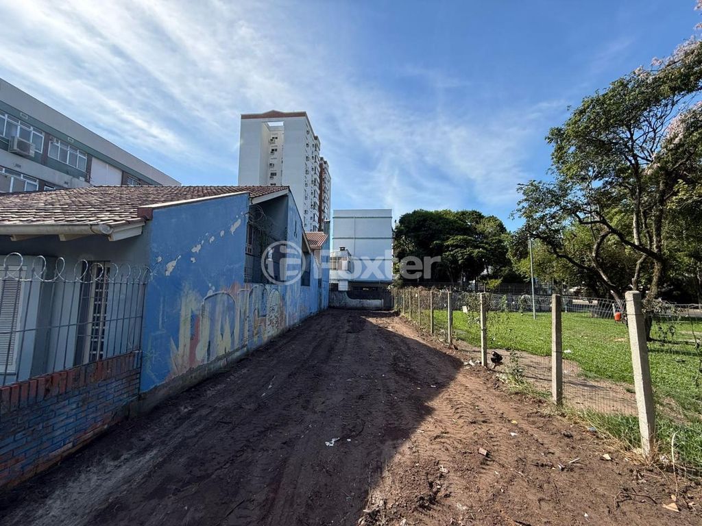 terreno lote condominio para comprar em Menino Deus, Porto Alegre - foto 1