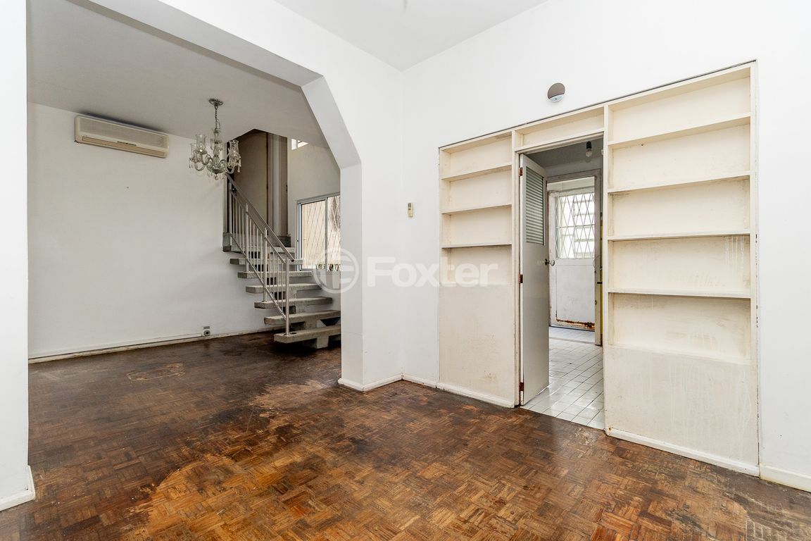 casa sobrado para comprar em Guararapes, 457 - foto 17