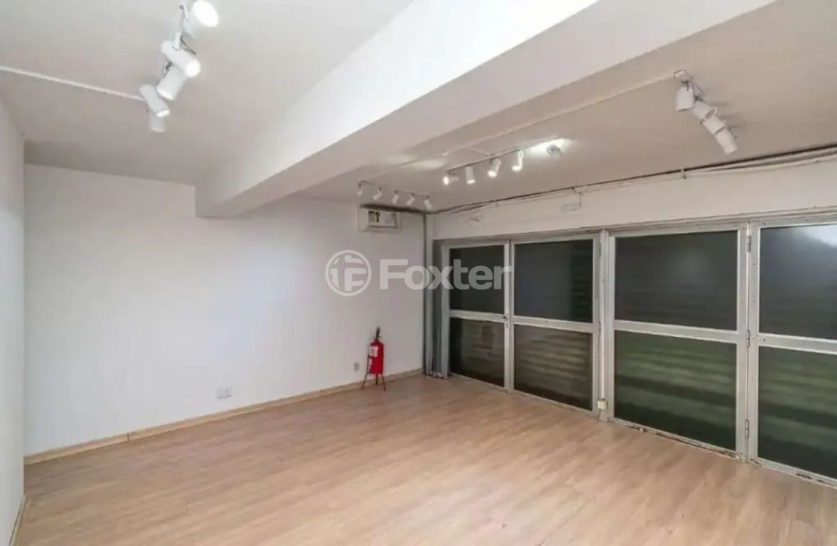 Prédio para comprar em Plínio Brasil Milano, 232 - foto 5
