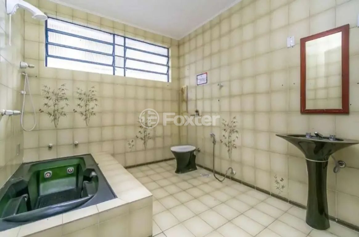 Prédio para comprar em Plínio Brasil Milano, 232 - foto 19