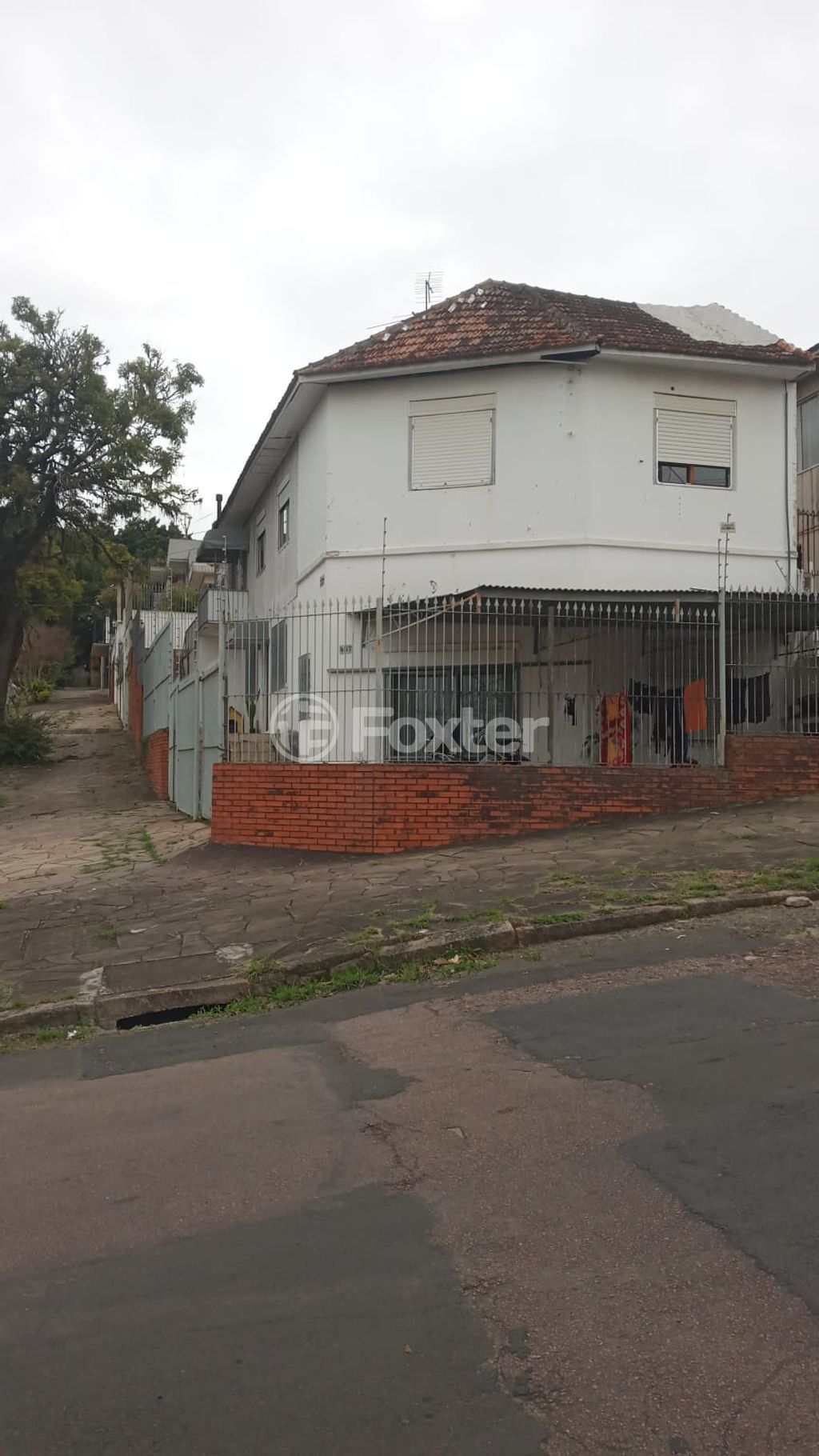 terreno lote condominio para comprar em Vila Ipiranga, Porto Alegre - foto 1