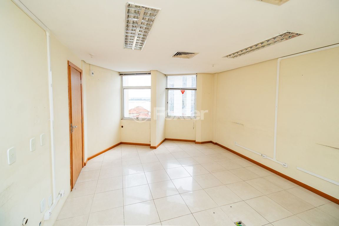 consultorio sala conjunto para comprar em JULIO DE CASTILHOS, 51 - foto 21