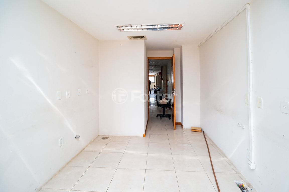 consultorio sala conjunto para comprar em JULIO DE CASTILHOS, 51 - foto 30