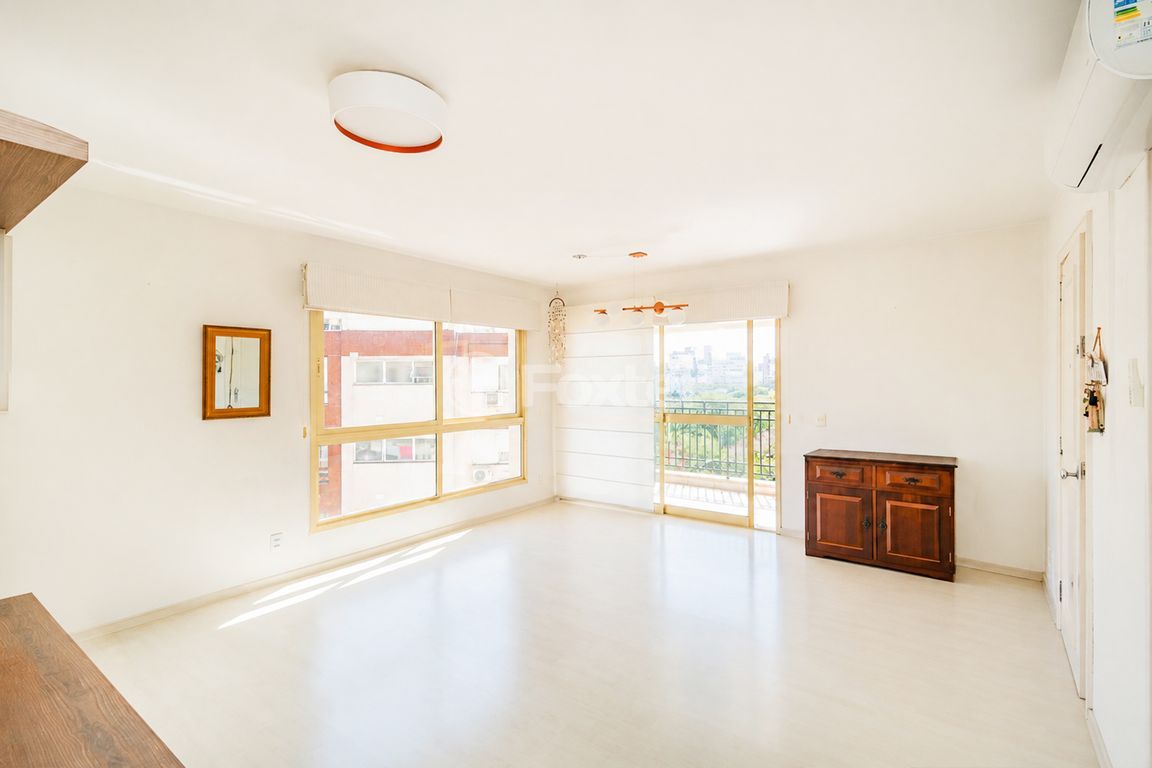 Apartamento para comprar em Rio Branco, Porto Alegre - foto 1