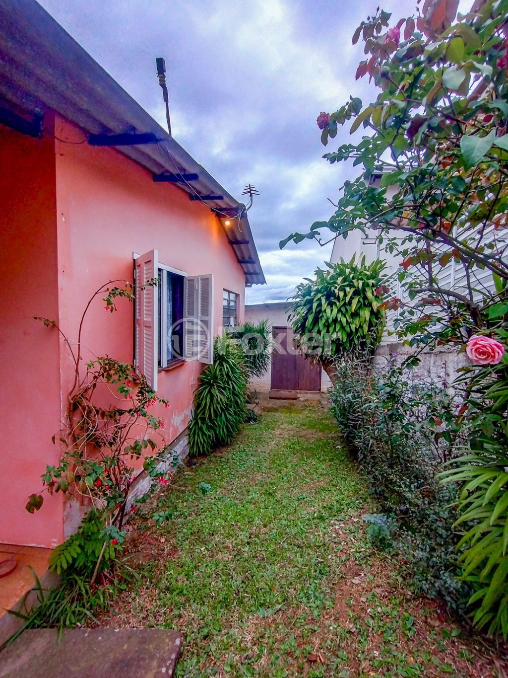 casa sobrado para comprar em Carlos Codevilla Tavares, 155 - foto 3