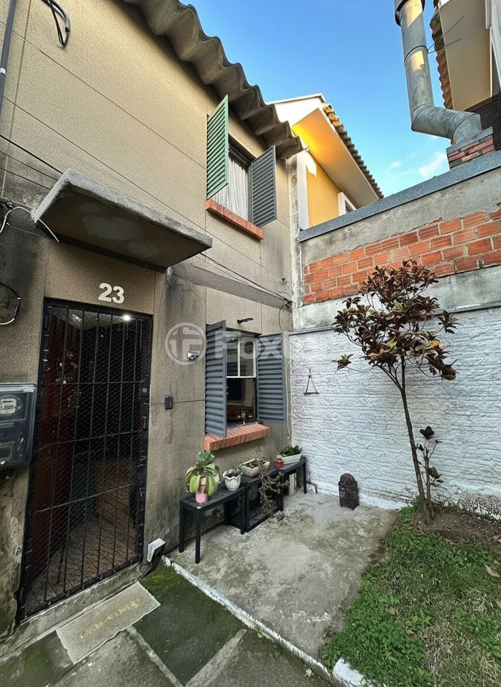 casa sobrado para comprar em Coronel Aparício Borges, Porto Alegre - foto 1