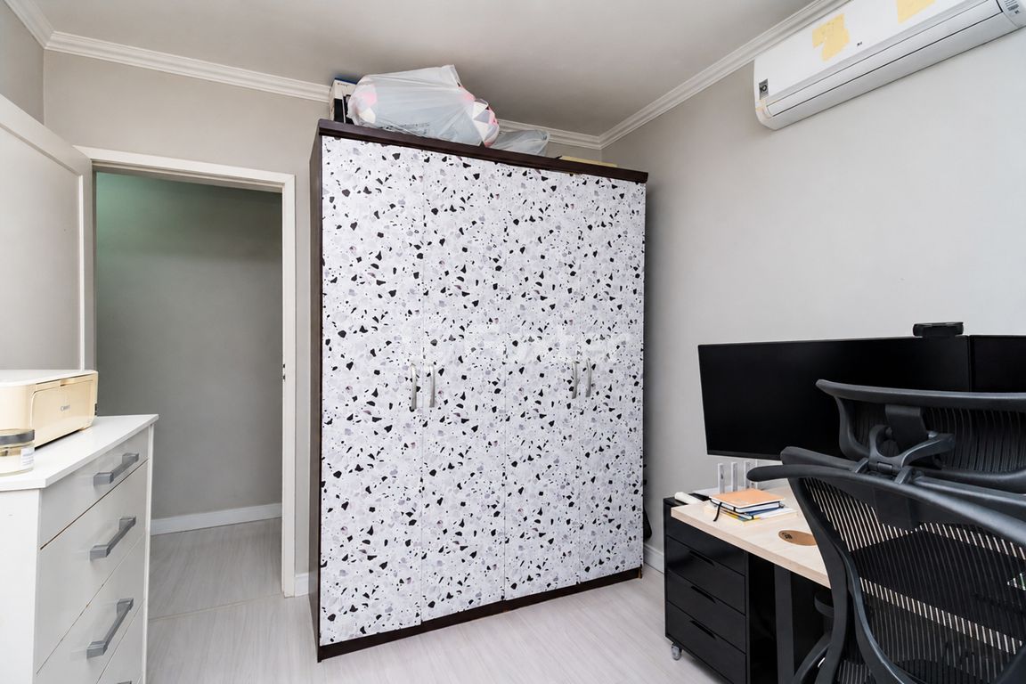 Apartamento para comprar em Eudoro Berlink, 495 - foto 33