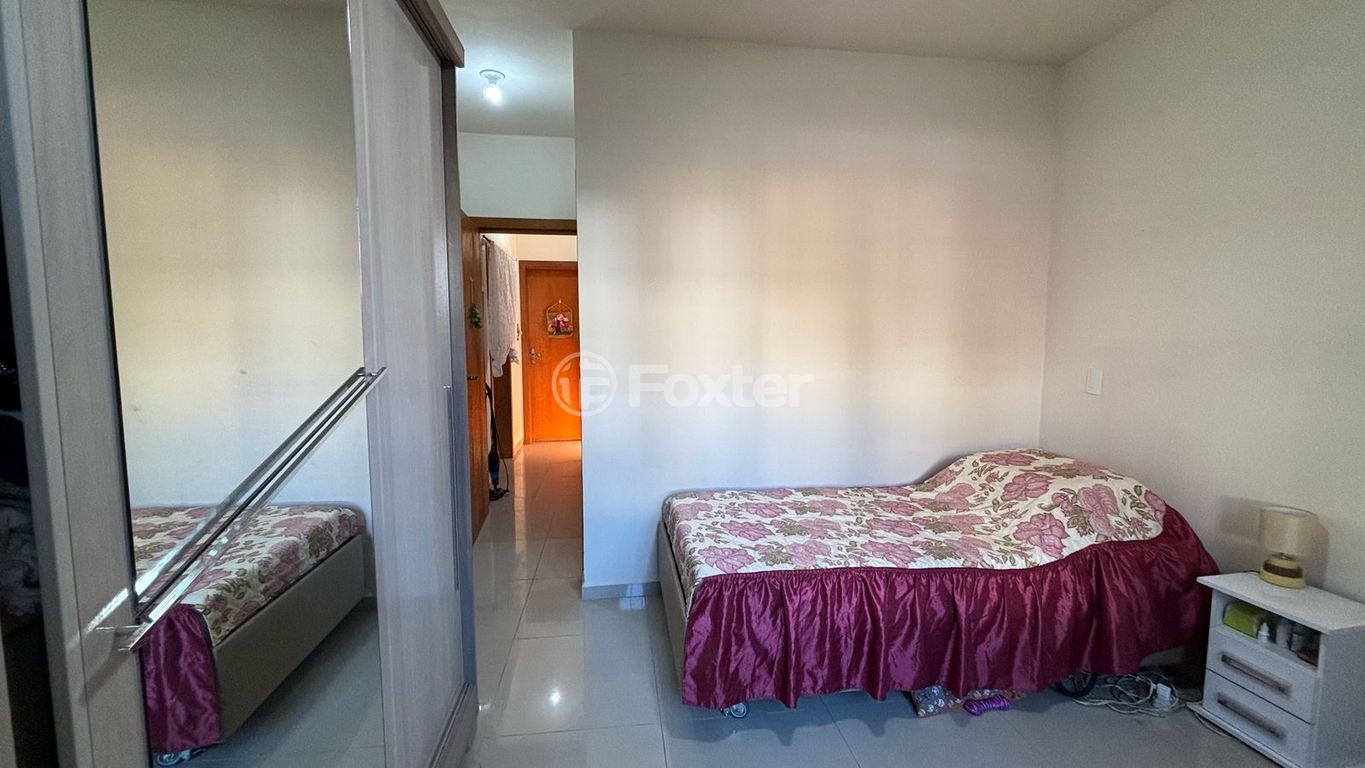 casa sobrado para comprar em Nestor José Nitschke, 231 - foto 32