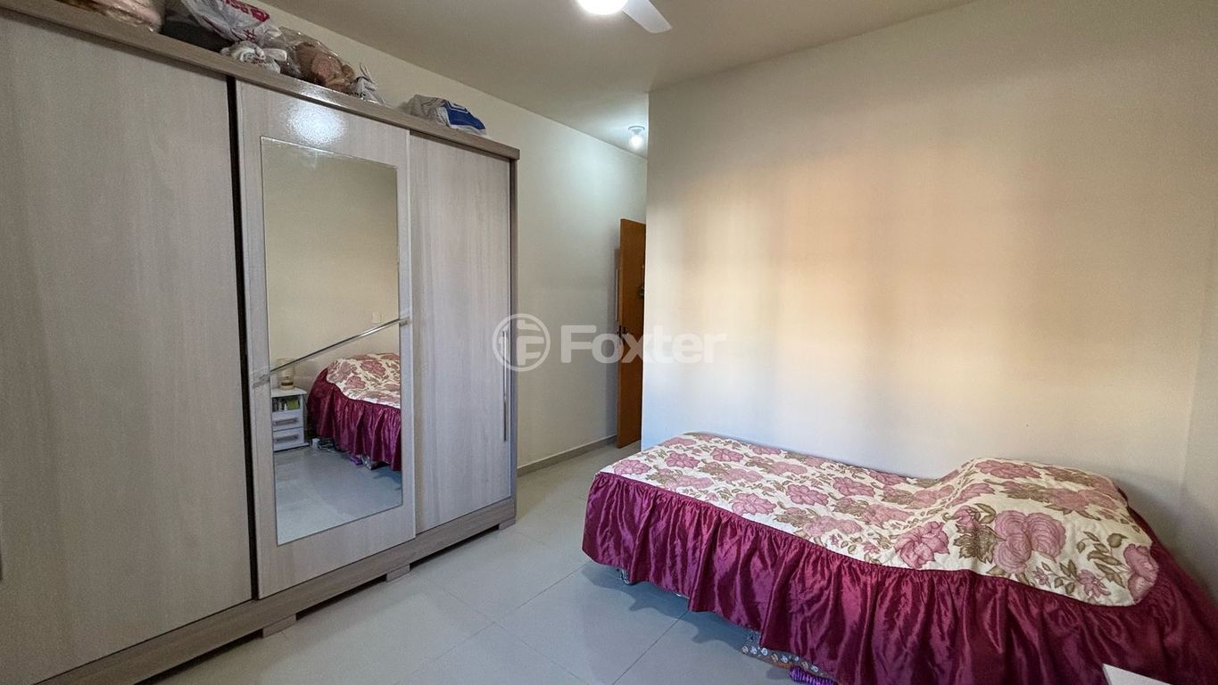 casa sobrado para comprar em Nestor José Nitschke, 231 - foto 29