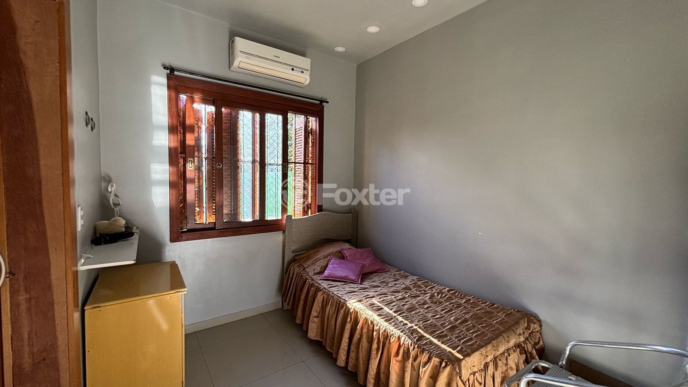 casa sobrado para comprar em Nestor José Nitschke, 231 - foto 18