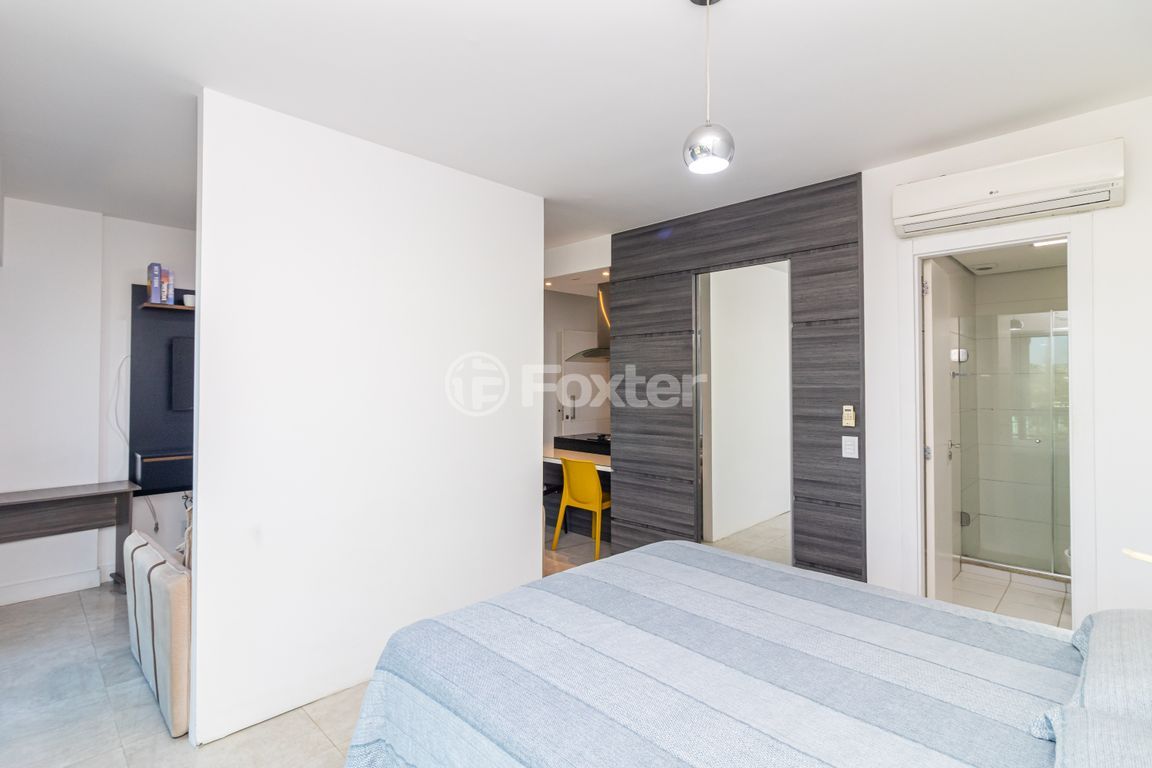 Loft/Flat para comprar em Borges de Medeiros, 2277 - foto 9