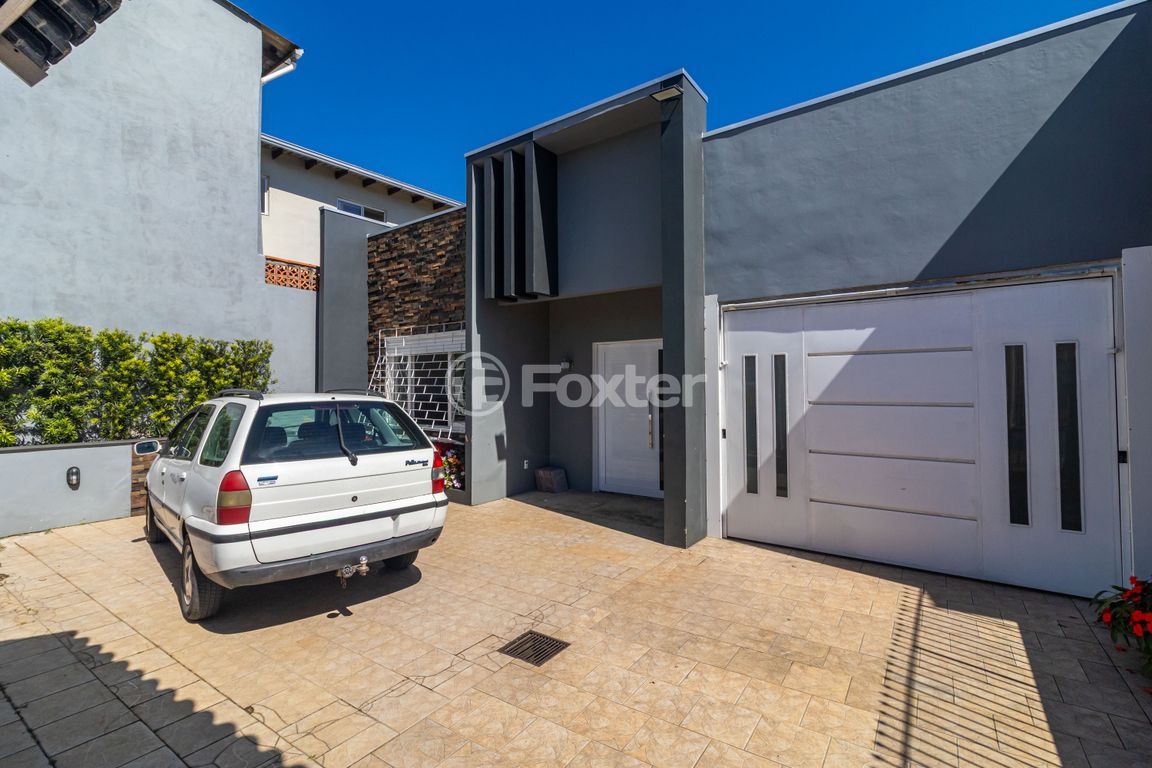 casa sobrado para comprar em Lomba do Pinheiro, Porto Alegre - foto 1