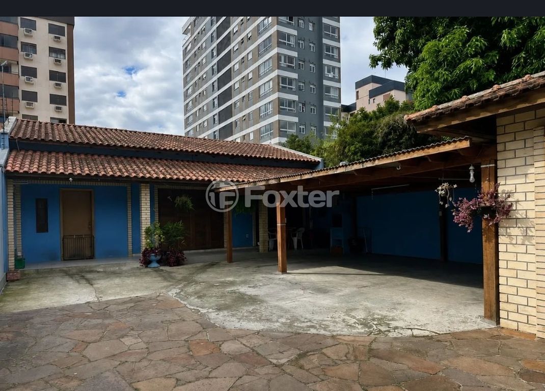 casa sobrado para comprar em Pedro Lerbach, 416 - foto 2