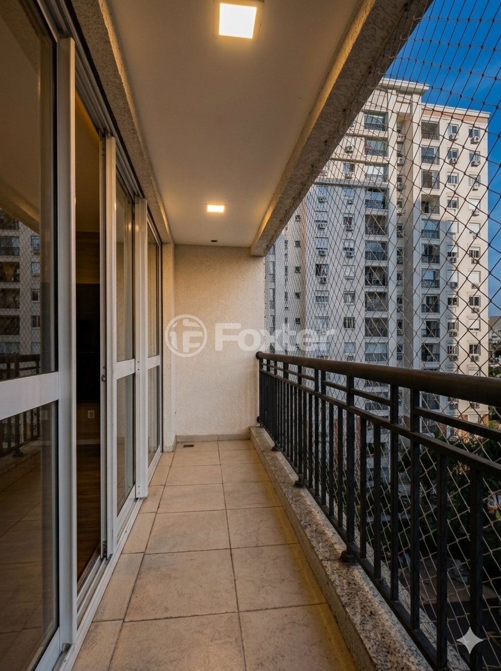 Apartamento para comprar em Passo da Areia, Porto Alegre - foto 1