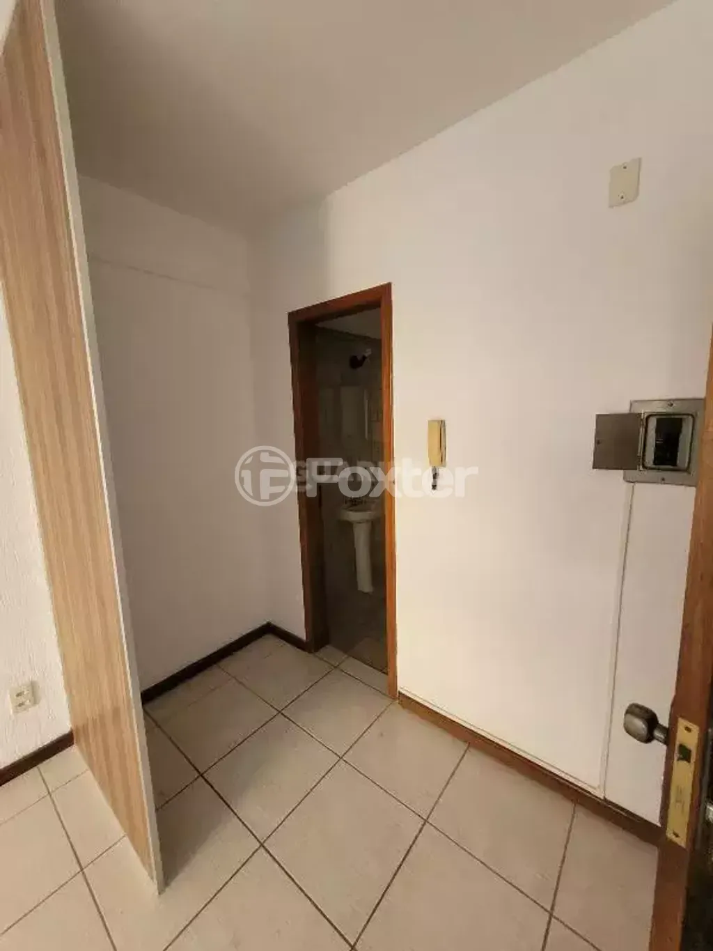 consultorio sala conjunto para comprar em VENANCIO AIRES, 162 - foto 2