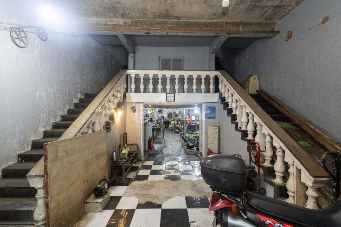 casa sobrado para comprar em Floresta, Porto Alegre - foto 1