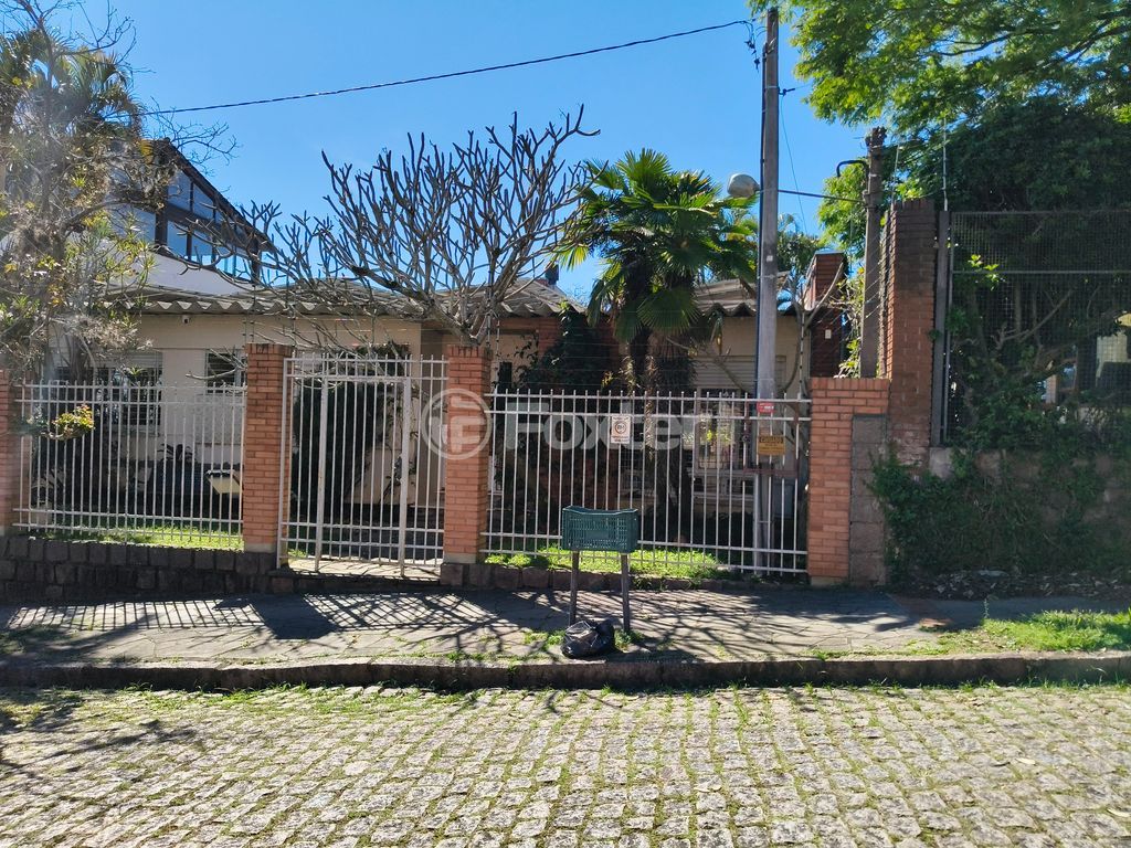 casa sobrado para comprar em Medianeira, Porto Alegre - foto 1