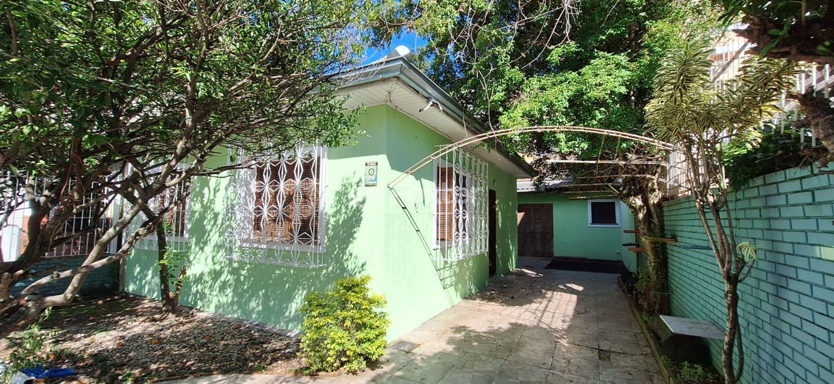 casa sobrado para comprar em Petrópolis, Porto Alegre - foto 1