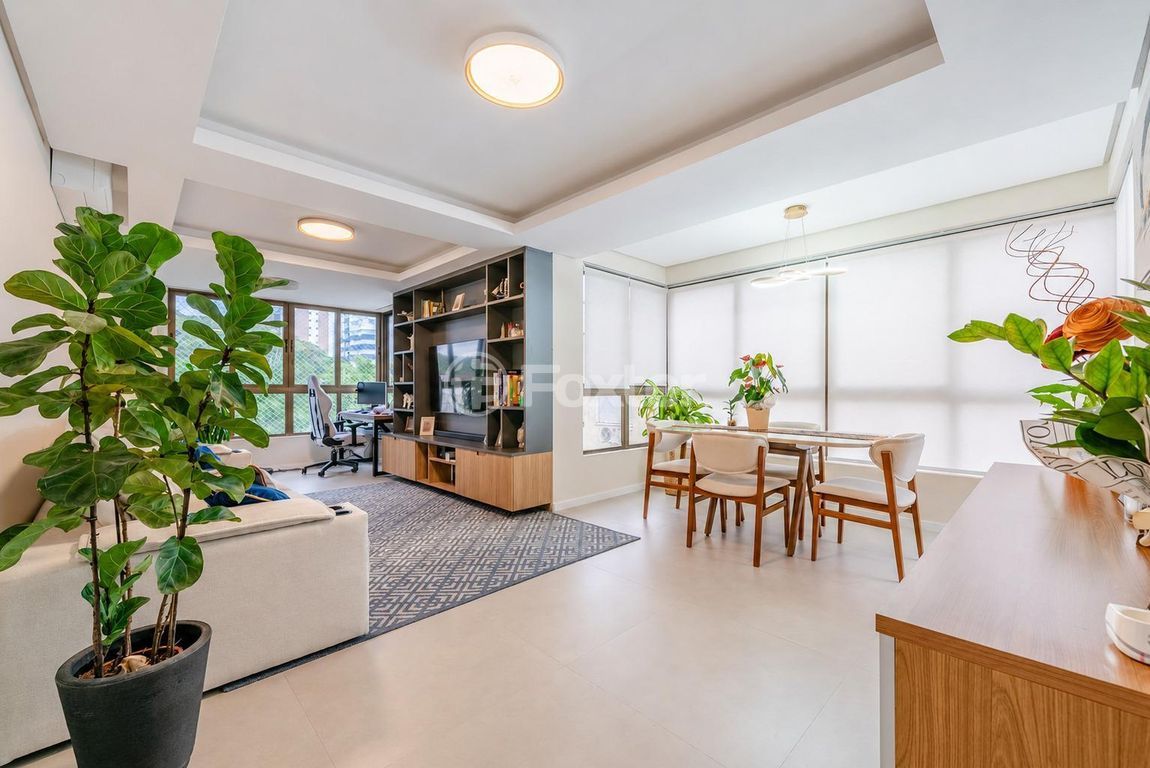 Apartamento para comprar em Passo da Areia, Porto Alegre - foto 1