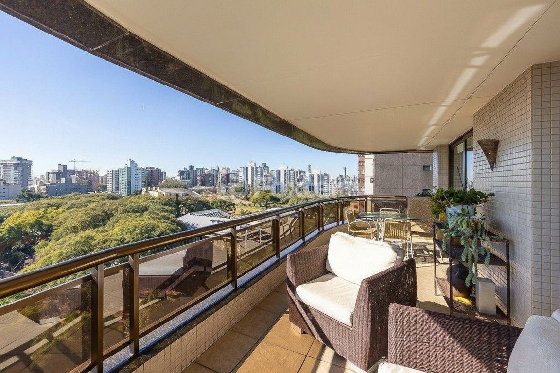 Apartamento para comprar em Rio Branco, Porto Alegre - foto 1