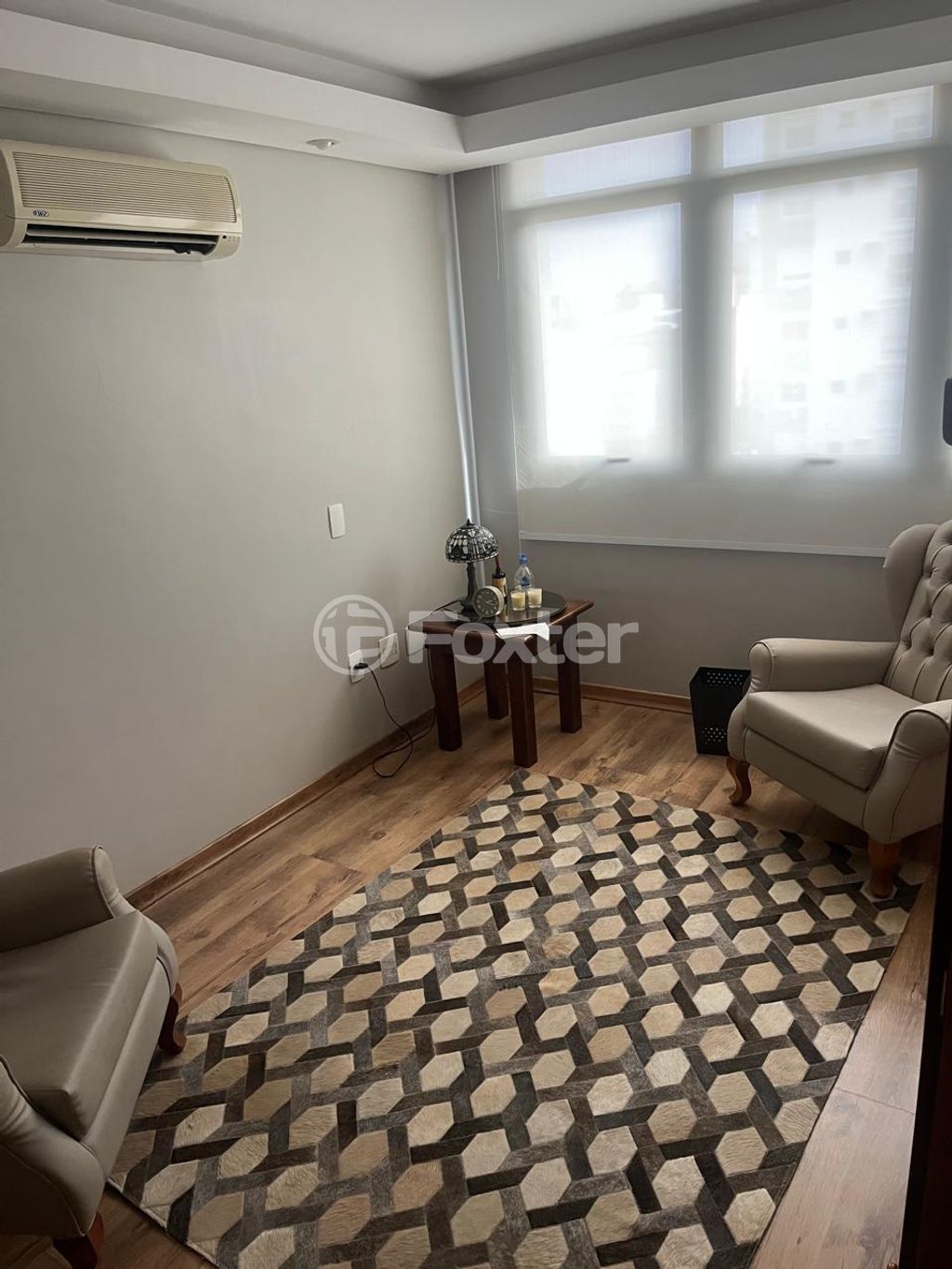 consultorio sala conjunto para comprar em Taquara, 386 - foto 1