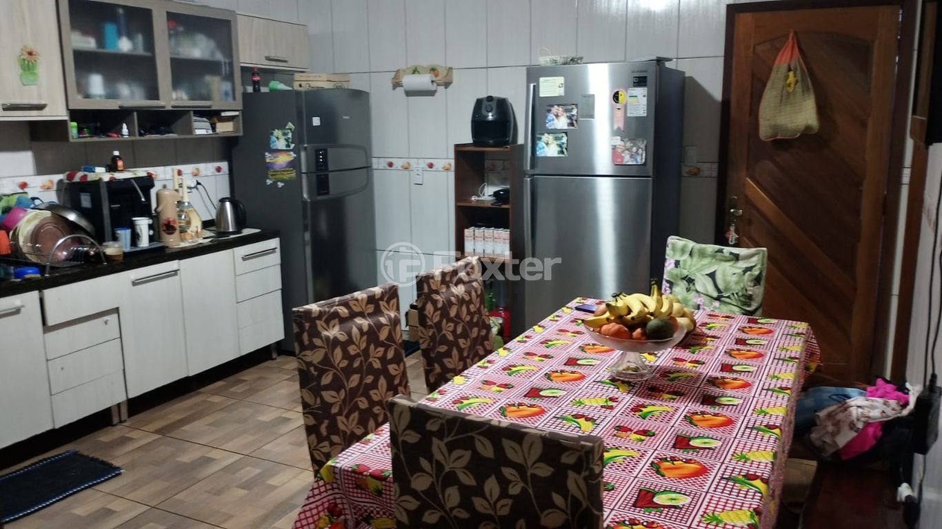 terreno lote condominio para comprar em Catarina Wagner, 1220 - foto 1
