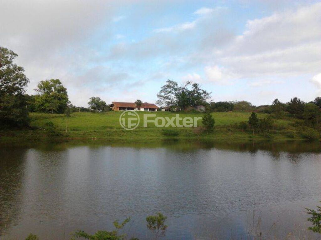 sitio chachara fazenda para comprar em Vila Morada Gaúcha, Gravataí - foto 1