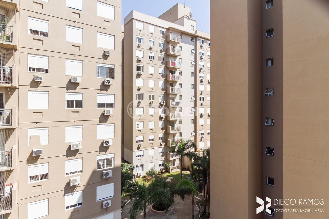 Apartamento para comprar em Otto Niemeyer, 1702 - foto 18