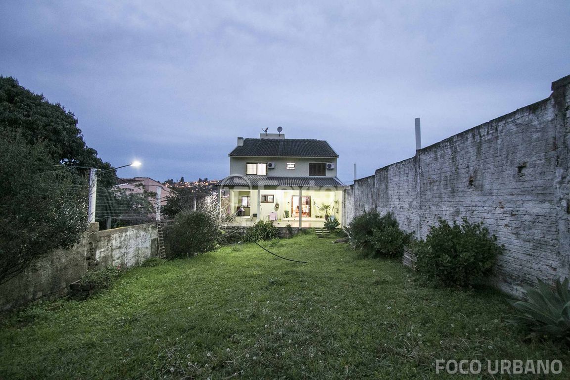 casa sobrado para comprar em Dormênio, 105 - foto 10