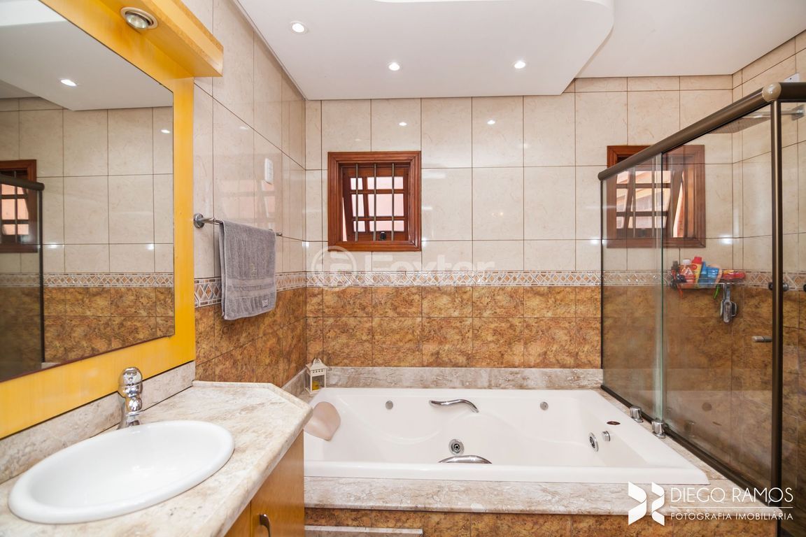 casa sobrado para comprar em Cacilda Yaconis Becker, 223 - foto 15